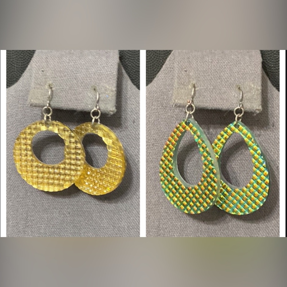 Set of 2 Acrylic Boho Dangling pierced Earrings